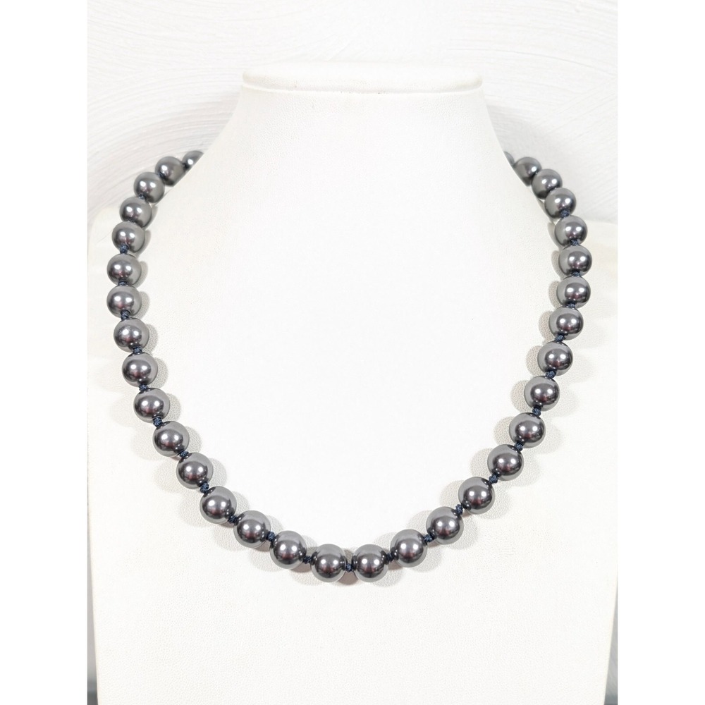 Vintage Gray Faux Pearl Bead Necklace 18 in Gothic Whimsigoth Dark Classic